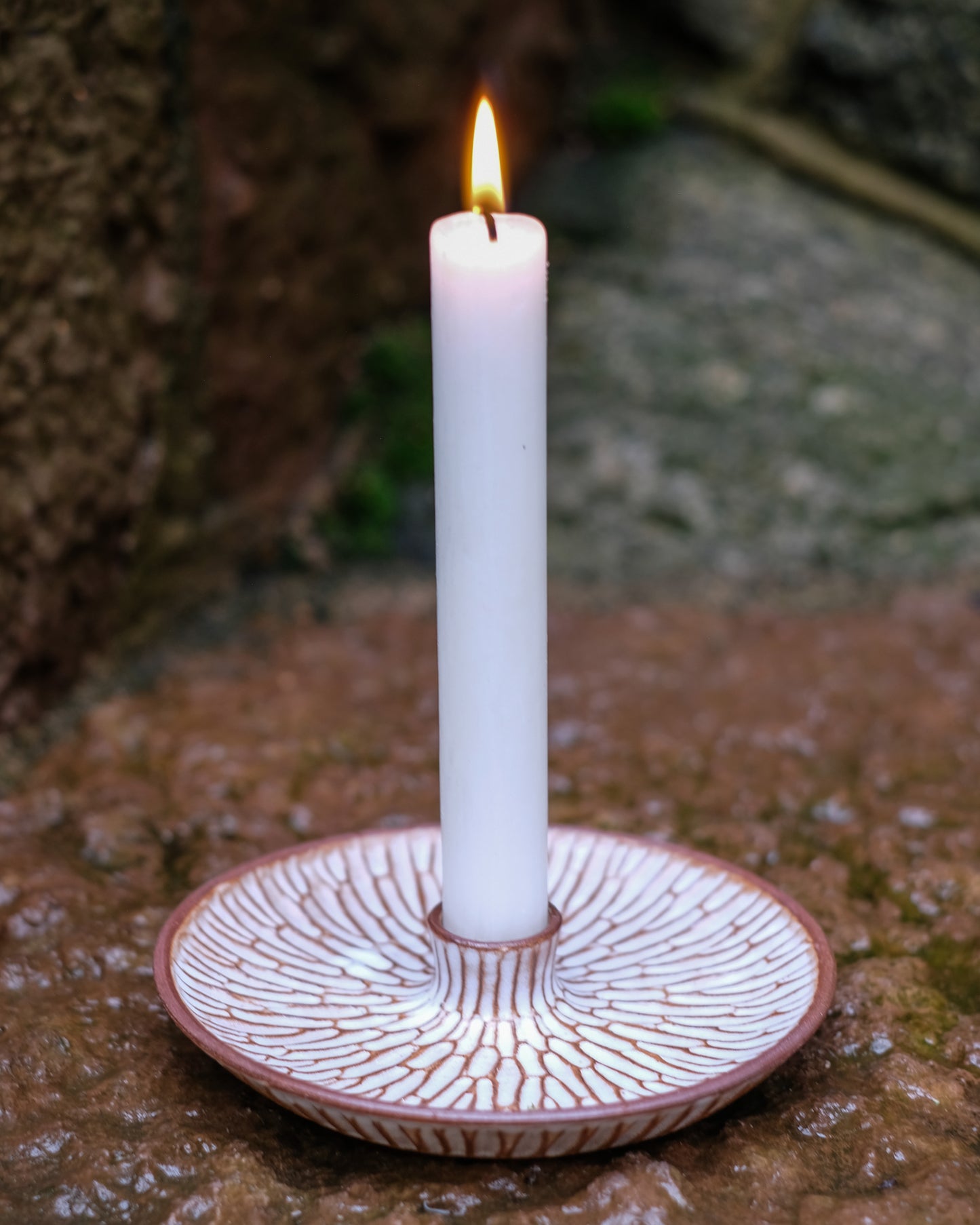 Drejad och karvad ljusstake