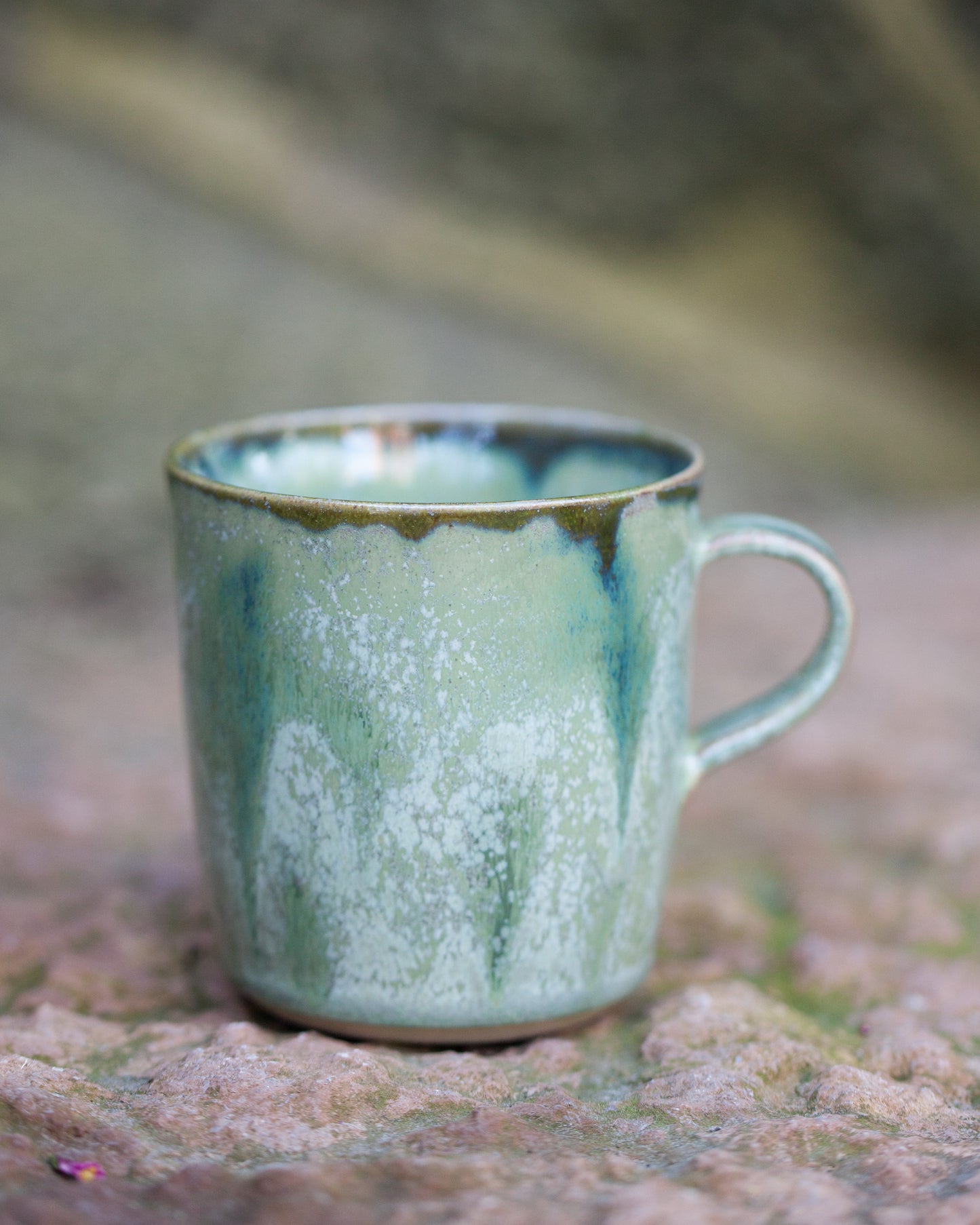 Drejad kaffekopp 2.5 dl, grönmelerad