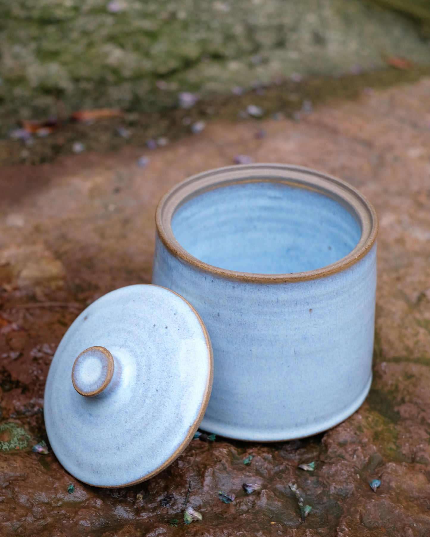 Frostblå burk med lock