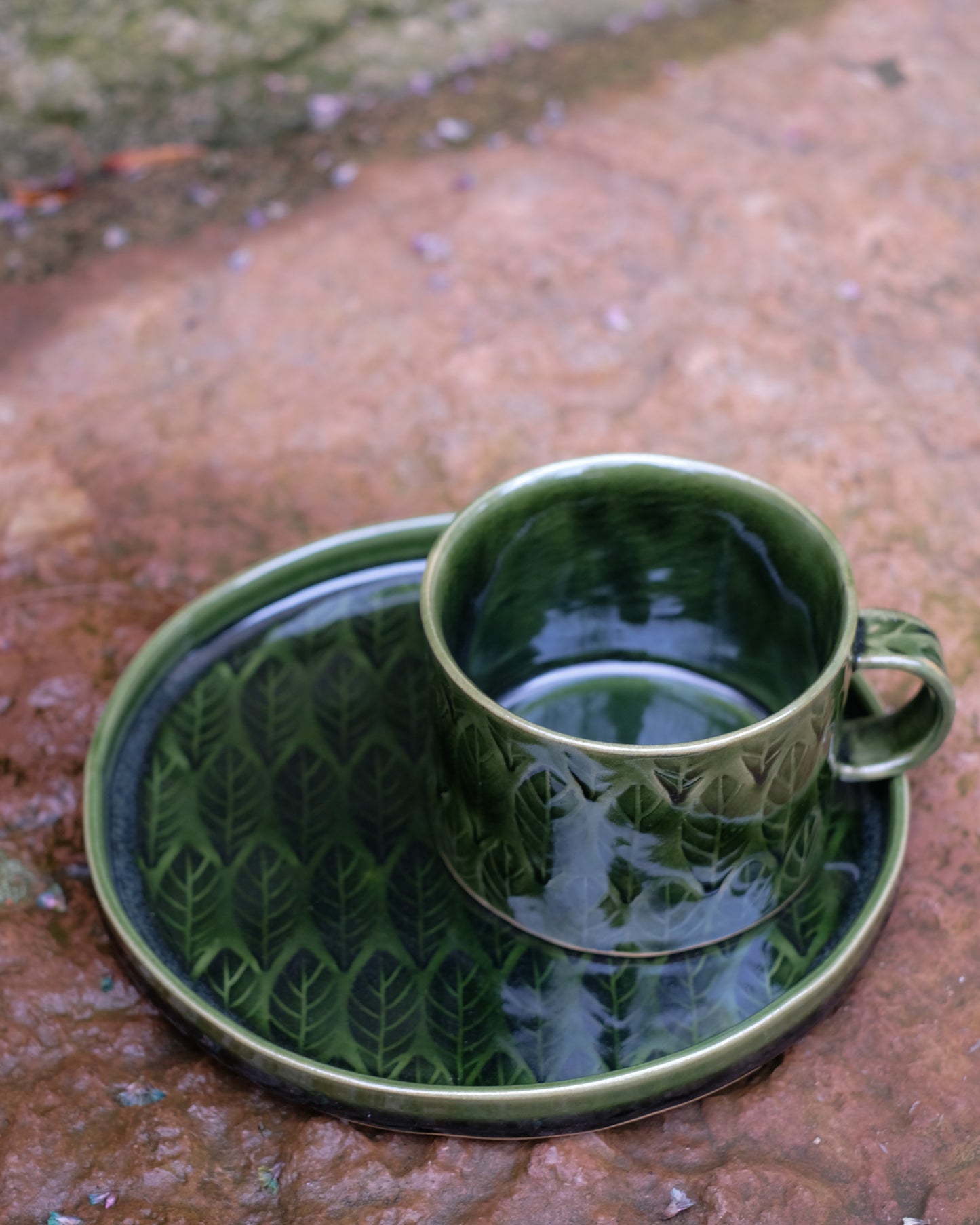 Frukostset med lövmönster